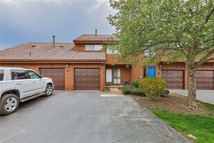 79 Wintergreen Way in Rochester, NY - Building Photo