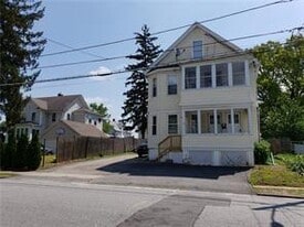 216 Garden St in Cranston, RI - Building Photo