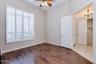 5235 E Herrera Dr in Phoenix, AZ - Building Photo - Building Photo