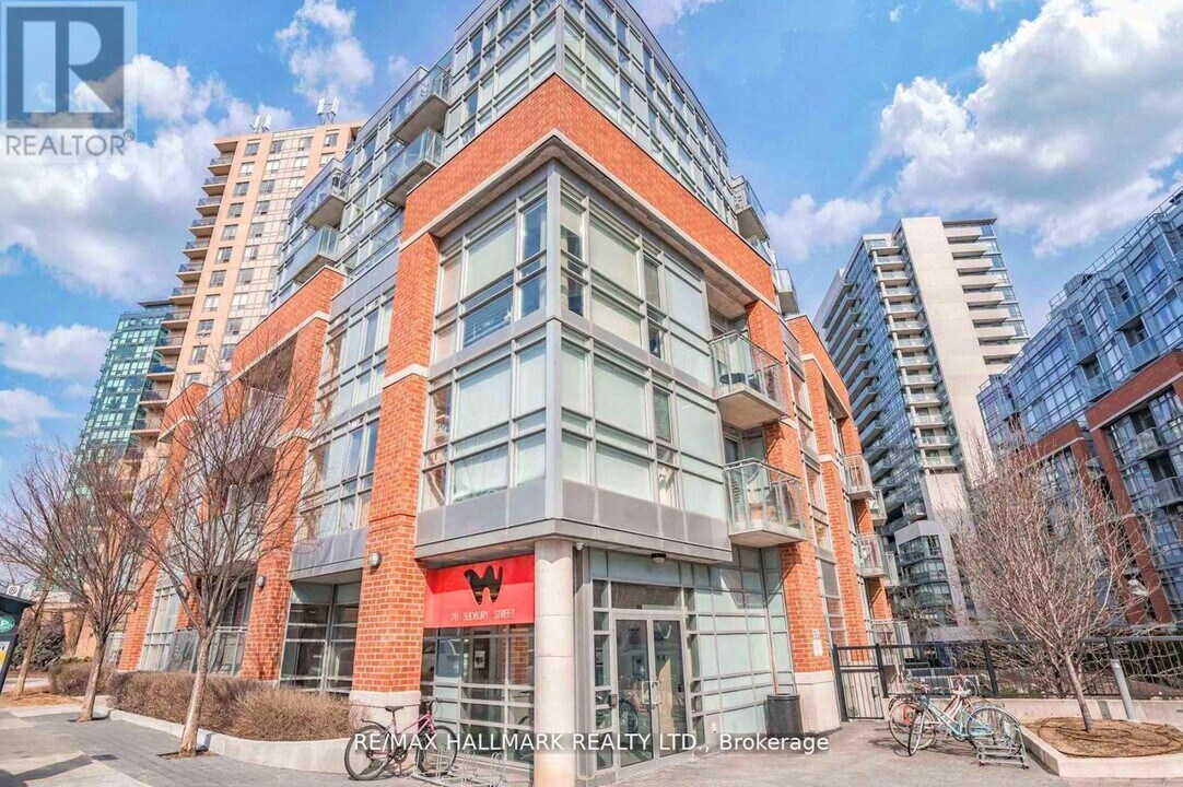 170 Sudbury St in Toronto, ON - Building Photo
