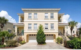 1702 Windjammer Ln in St. Augustine, FL - Building Photo