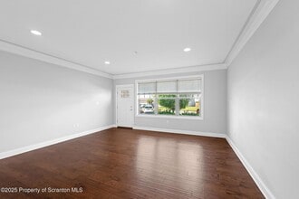 15 Maple Leaf Dr in Old Forge, PA - Building Photo - Building Photo