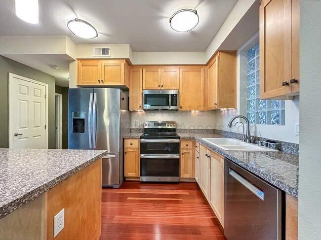 800 N 8th St in San Jose, CA - Building Photo - Building Photo