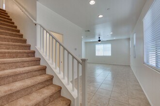 483 Fortissimo St in Henderson, NV - Building Photo - Building Photo