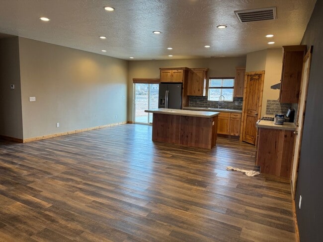 4309 W 200 N in Cedar City, UT - Building Photo - Building Photo