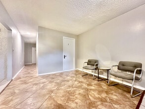 23117 Dover Dr in Land O Lakes, FL - Building Photo - Building Photo