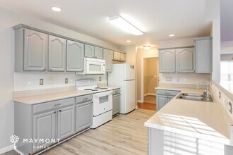 413 Woodford Way in Simpsonville, SC - Building Photo - Building Photo
