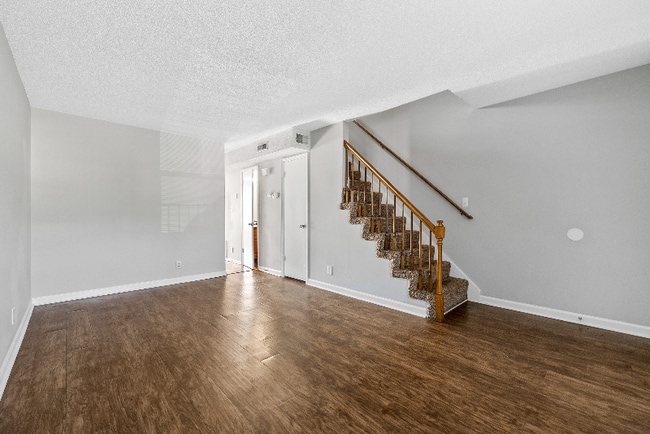 813 Golf View Pl in Clarksville, TN - Foto de edificio - Building Photo