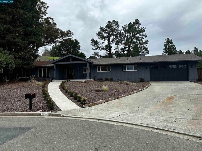 226 Alderbrook Pl in Moraga, CA - Building Photo - Building Photo