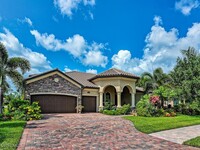 9626 Firenze Cir in Naples, FL - Foto de edificio - Building Photo