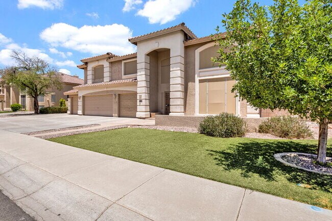 property at 1412 E Powell Way