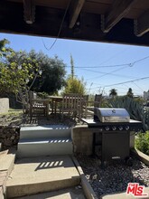 837 Micheltorena St in Los Angeles, CA - Building Photo - Building Photo