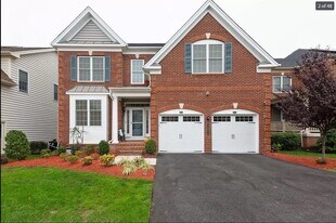 11004 Fillys Ford Xing in Upper Marlboro, MD - Building Photo