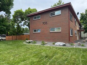 705 Moore St, Unit 1 in Lakewood, CO - Building Photo - Building Photo