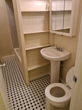 46 Kelly Pky, Unit 205 in Bayonne, NJ - Building Photo - Building Photo