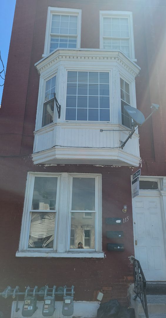 property at 115 N Penn St