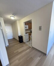 10 Riverside St, Unit g2 in Watertown, MA - Foto de edificio - Building Photo
