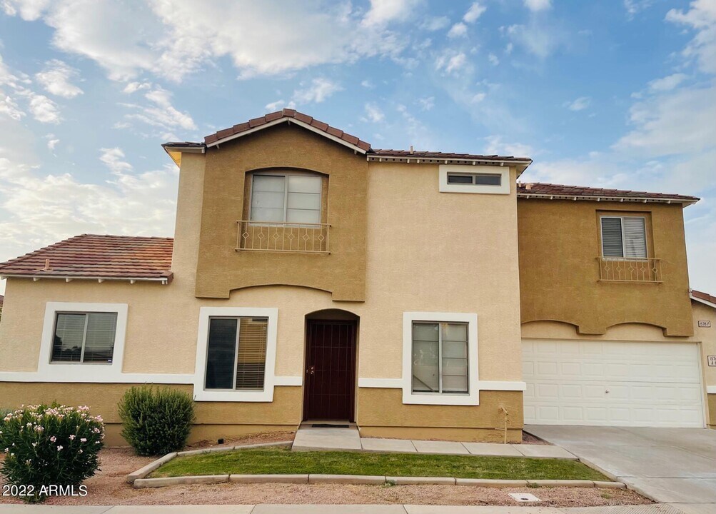 1576 E Windsor Dr in Gilbert, AZ - Building Photo