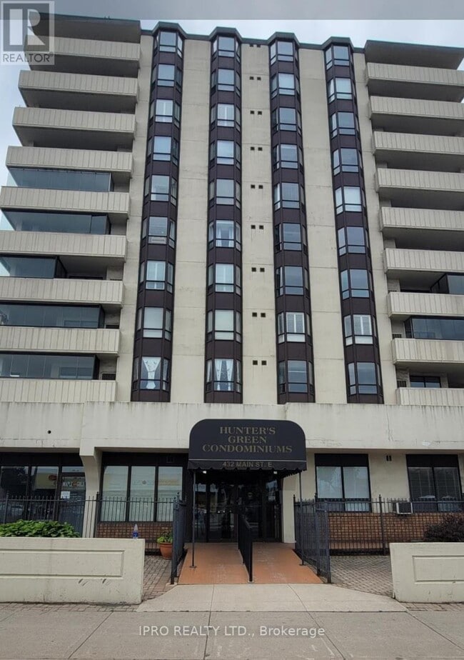property at 432-432 Main St E