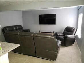 606 SE 14th St in Oklahoma City, OK - Foto de edificio - Building Photo