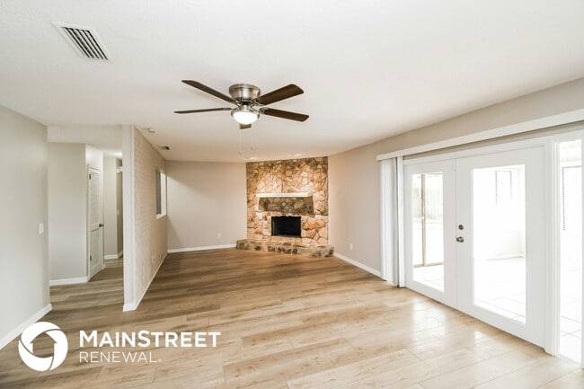 576 Charles Carroll St in Orange Park, FL - Building Photo - Building Photo