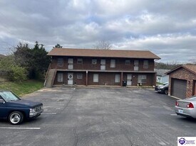 1420 Hill St in Radcliff, KY - Building Photo