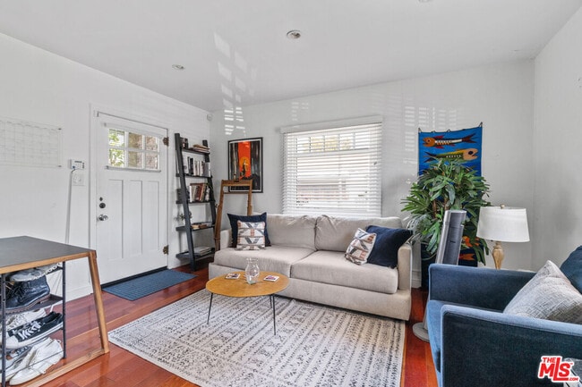 307 6th Ave in Los Angeles, CA - Building Photo - Building Photo