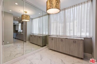 323 N Palm Dr-Unit -3 in Beverly Hills, CA - Building Photo - Building Photo