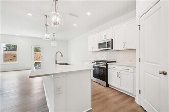 320 Silverleaf Trl in Bethlehem, GA - Foto de edificio - Building Photo