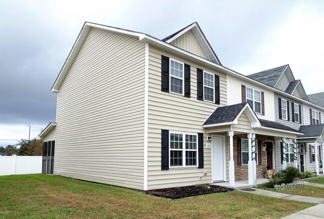 property at 4001 Grandeur Ave