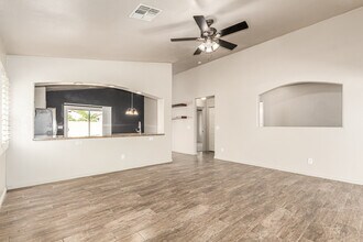 3854 E Morenci Rd in San Tan Valley, AZ - Foto de edificio - Building Photo