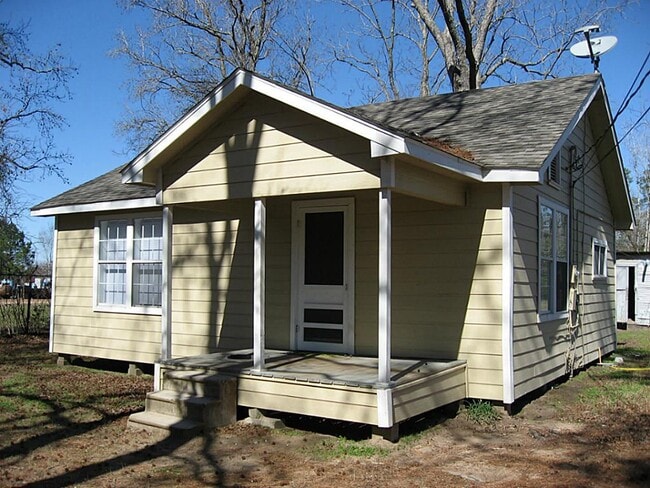 property at 15067 Dewberry Ln
