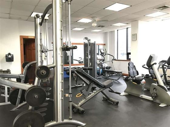 270 Marin Blvd, Unit 9e in Jersey City, NJ - Foto de edificio - Building Photo