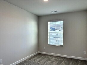 1503 Yellowwood Ct in Reidville, SC - Building Photo - Building Photo