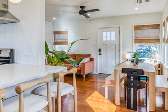 2331 Belmont Ave in Long Beach, CA - Building Photo - Building Photo