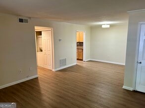 1150 Collier Rd NW in Atlanta, GA - Building Photo - Building Photo