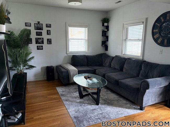 23 Washburn St, Unit 2