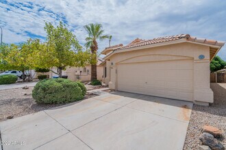 951 E Carla Vista Pl in Chandler, AZ - Building Photo - Building Photo