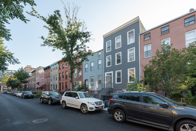 108 Ryerson Street in Brooklyn, NY - Building Photo - Other