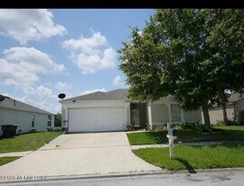 7344 Fox Grove Rd in Jacksonville, FL - Building Photo