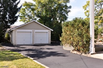 43 Walnut St-Unit -1 in Montclair, NJ - Building Photo - Building Photo