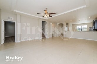 12518 Ballentrae Forest Dr in Riverview, FL - Building Photo - Building Photo