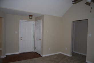 33 Heather Ln in Gulfport, MS - Building Photo - Building Photo