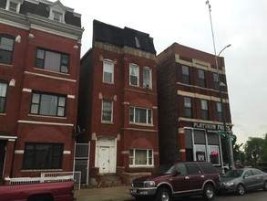 2121 S Ashland Ave in Chicago, IL - Building Photo - Building Photo