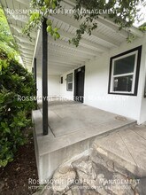 2519 Altura Ave in Montrose, CA - Building Photo - Building Photo