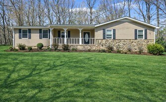 50 Old Lantern Dr in Stockbridge, GA - Building Photo