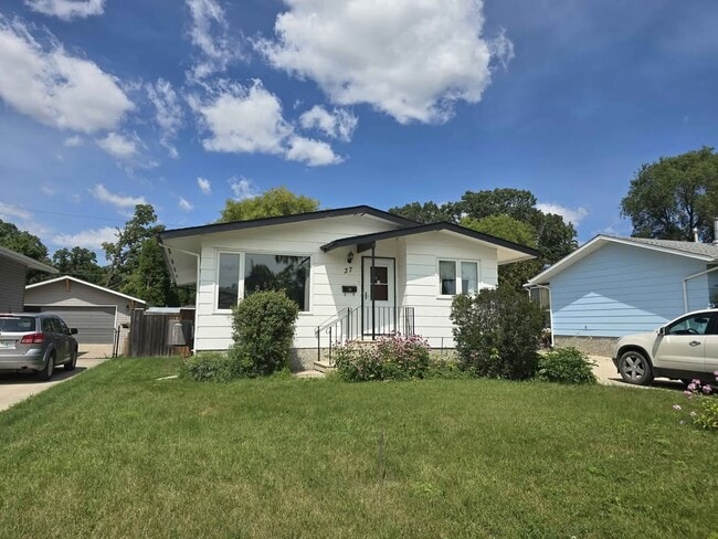 property at 37 Glenthorne Crescent