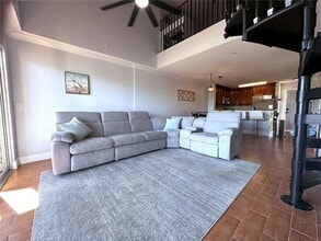 2400 Feather Sound Dr, Unit 534 in Clearwater, FL - Building Photo - Building Photo