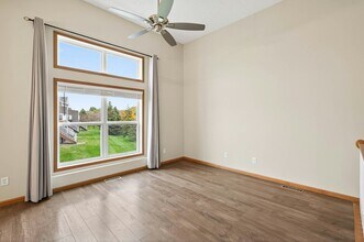 7104 Merrimac Ln N in Maple Grove, MN - Building Photo - Building Photo