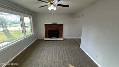 6001 Applegate Ln in Louisville, KY - Building Photo - Building Photo